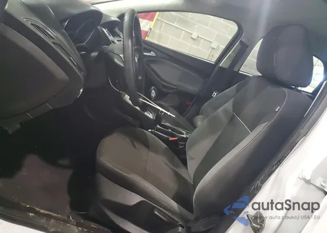 2014 Ford Focus Se z USA, uszkodzony, nr VIN 1FADP3F20EL254245